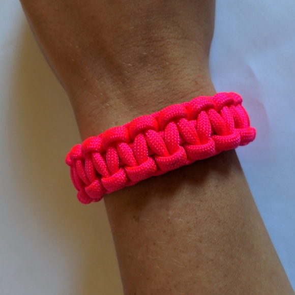 Paracord survival rescue bracelet - Picture 5 of 5